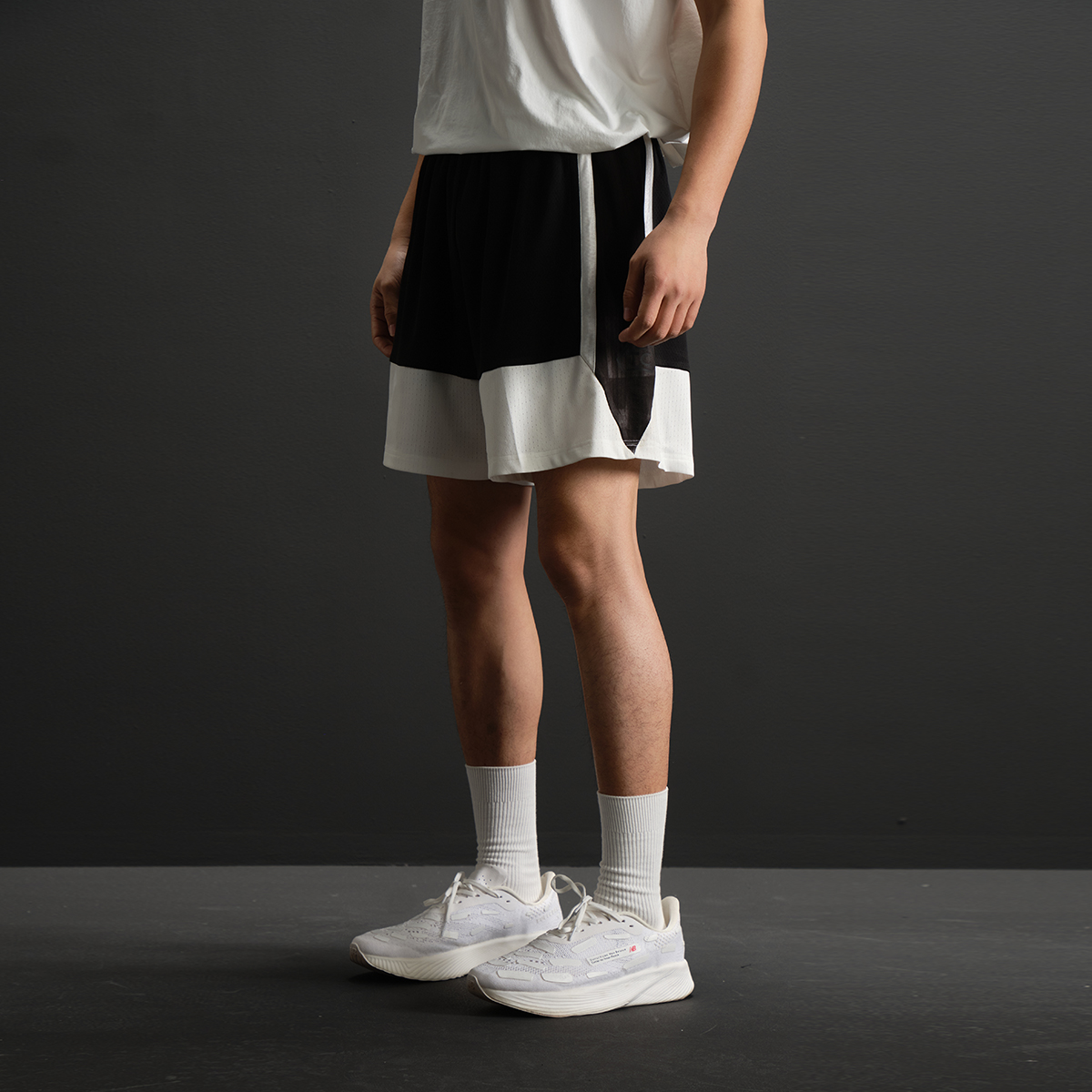 ZONEiD 针织运动短裤25春夏新款透气速干硅胶印花拼接撞色训练裤