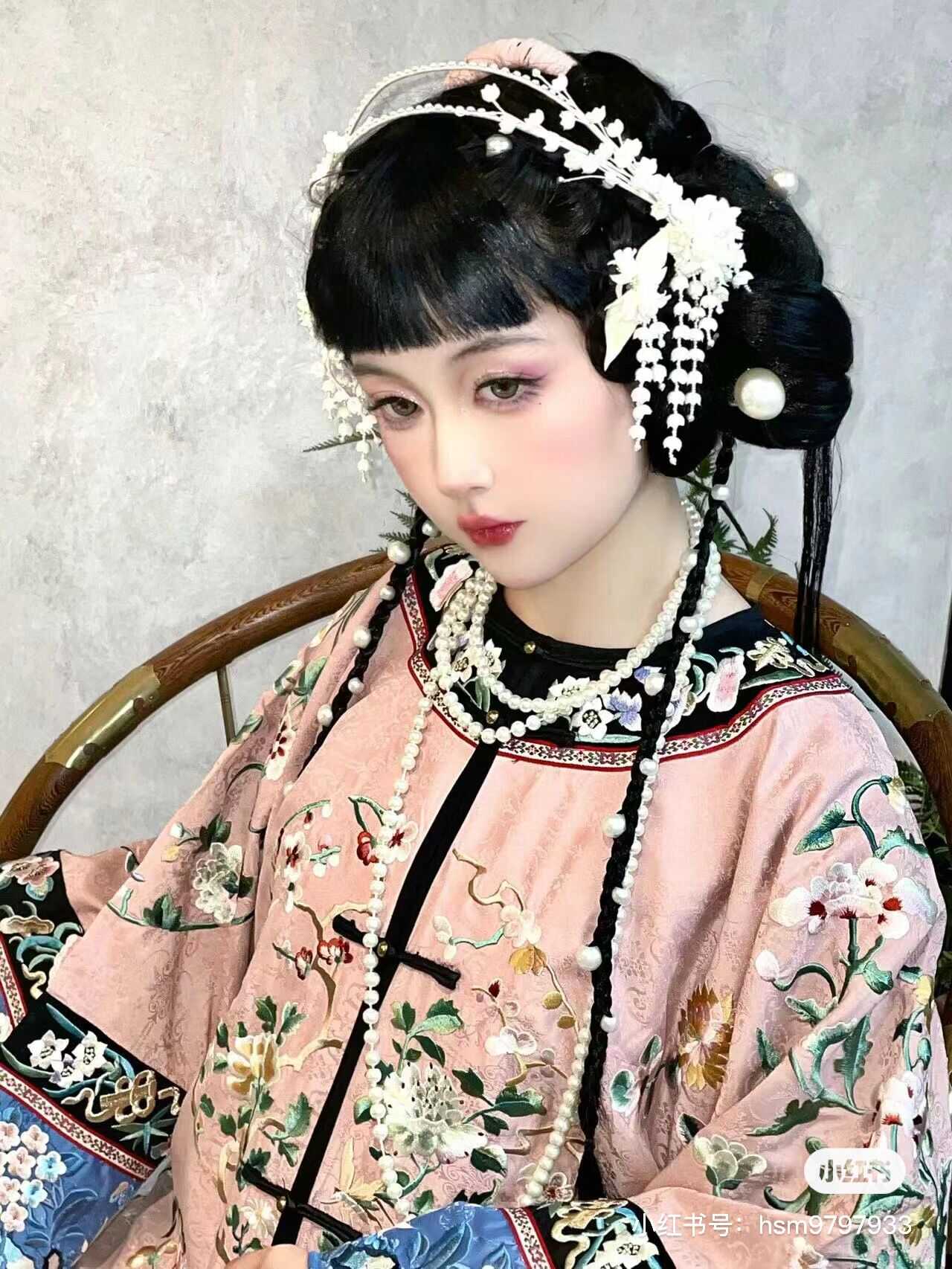 花月夜出租刺绣清代汉女装汉锦记