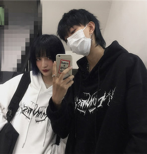 韩国ins港风秋冬闪电印花宽松加绒连帽卫衣女韩版潮学生情侣外套