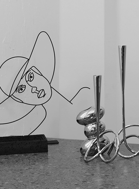 密度家居极简现代银色金属缠绕螺旋蜡烛台摆件样板间客厅餐厅软装