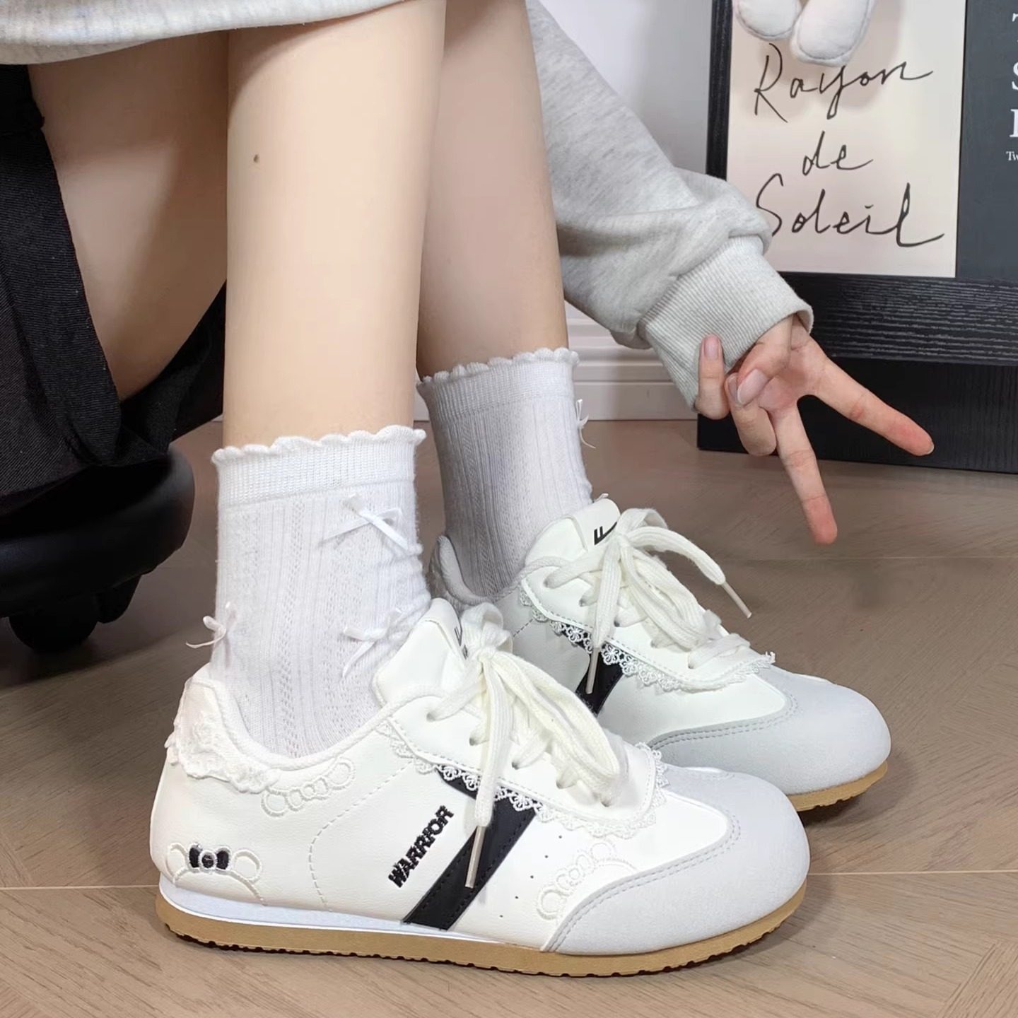 回力德训鞋女款秋冬2025新款平底百搭学生复古时尚休闲鞋子女鞋潮,女鞋,休闲板鞋,淘宝优惠券,粉丝福利购,淘宝优惠卷