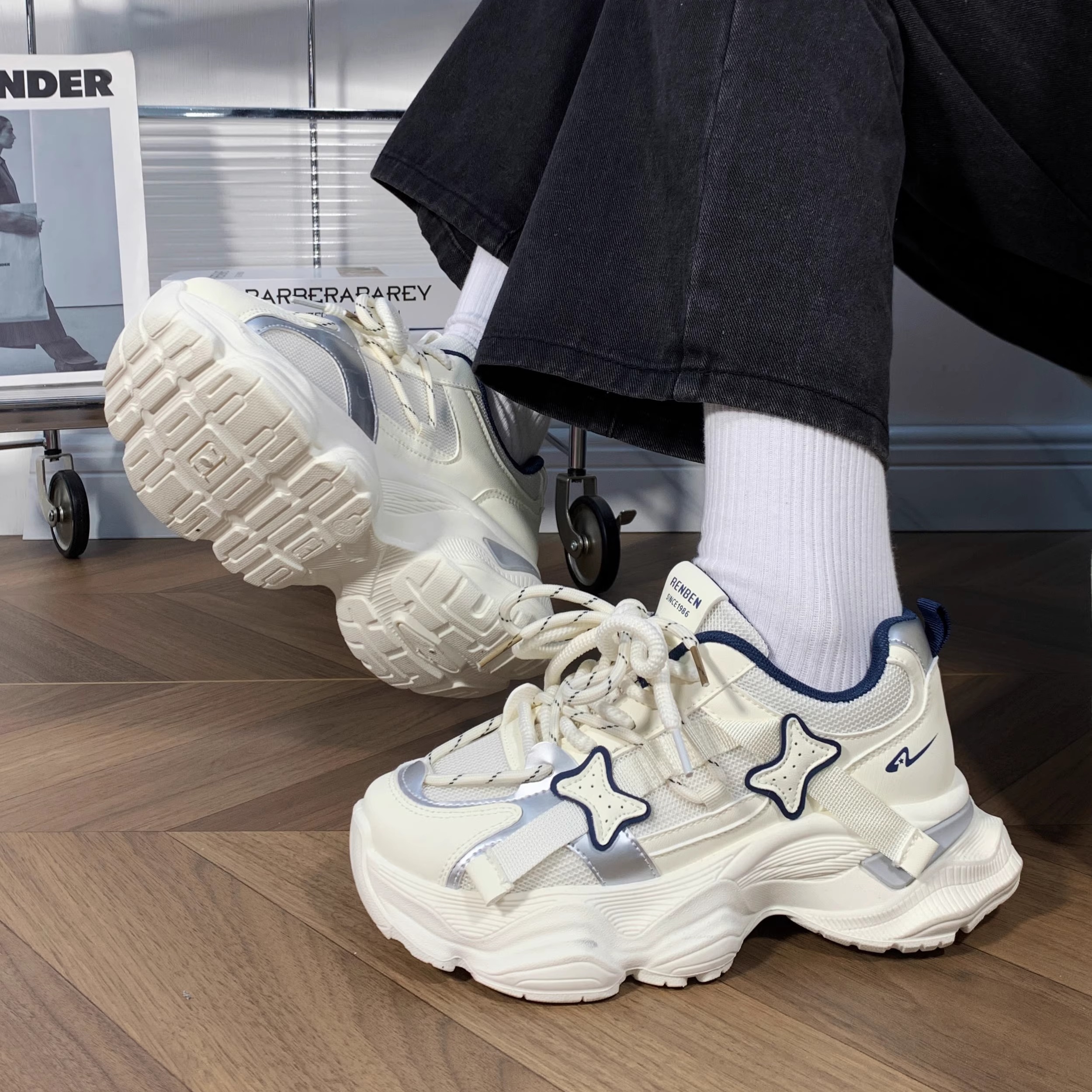 人本老爹鞋女款2025年春秋季新款女鞋爆款厚底运动鞋子女休闲鞋