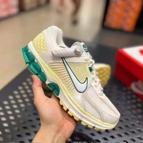 ZOOMVOMERO5男子舒适低帮跑鞋