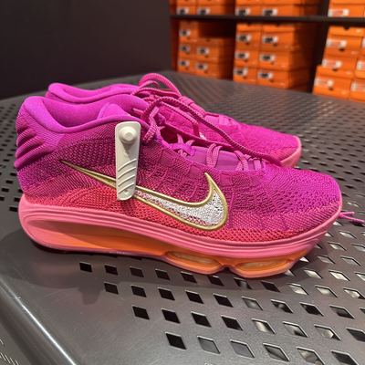 耐克男子实战篮球鞋透气运动鞋