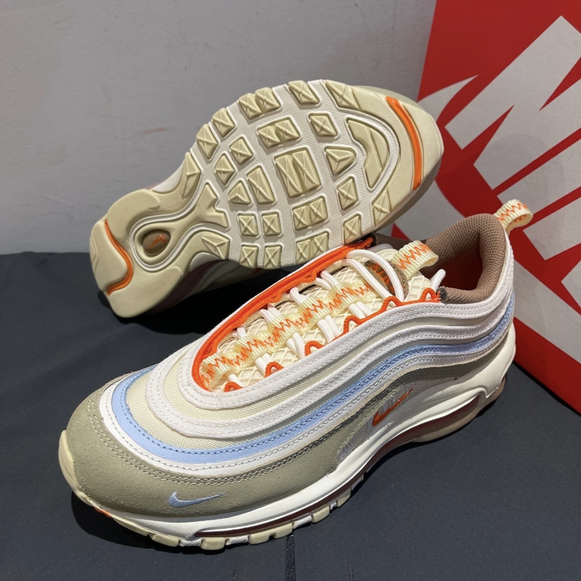 airmax97复刻（max97复刻鞋）-第2张图片-潮百科
