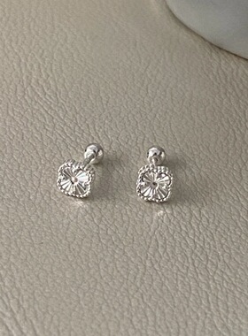 S999足银针车花四叶草耳钉女清新甜美养耳洞睡觉免摘耳饰螺丝耳环