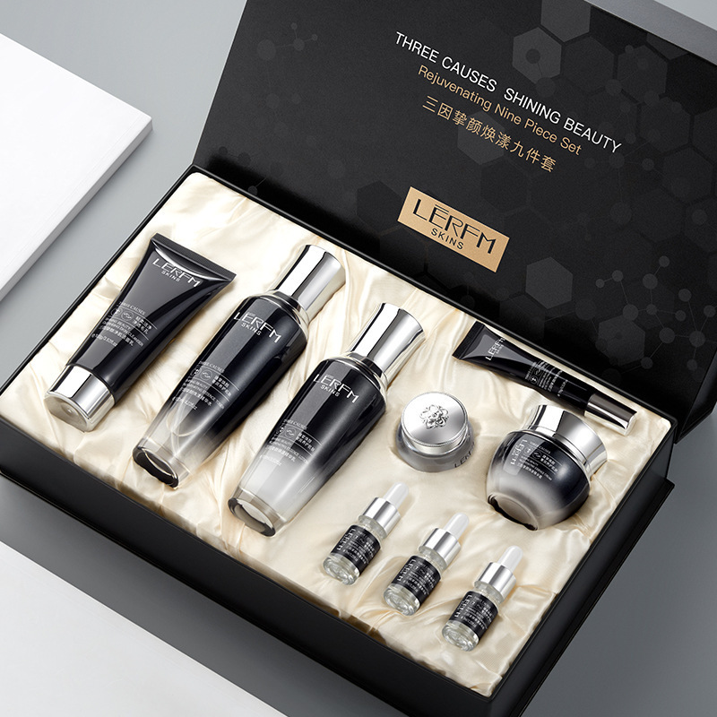 蓝尼芳可三因挚颜焕漾九件套小黑瓶保湿补水滋润紧致收缩毛孔