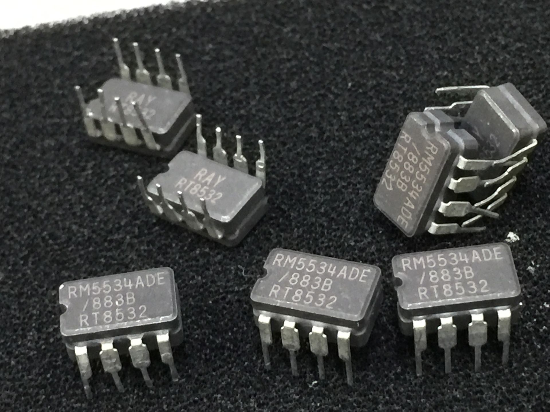 美国雷声装RM5534ADE/883B升级 SE5534    NE5534AFE NE5534FE