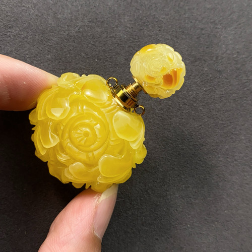 天然蜜蜡花香水瓶吊坠精油瓶项链女款锁骨链送女友闺蜜生日礼物