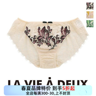 LVAD女士内裤 弹性蕾丝混棉内档亲肤舒适优雅诱惑可爱少女三角内裤