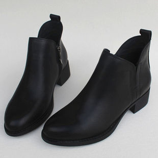 外贸真皮头层牛皮及踝靴尖头百搭黑色时装短靴秋冬季工作上班女鞋