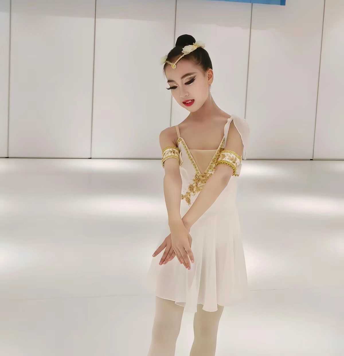 魔符爱神丘比特变奏芭蕾舞裙儿童演出服短裙专业定制比赛表演服