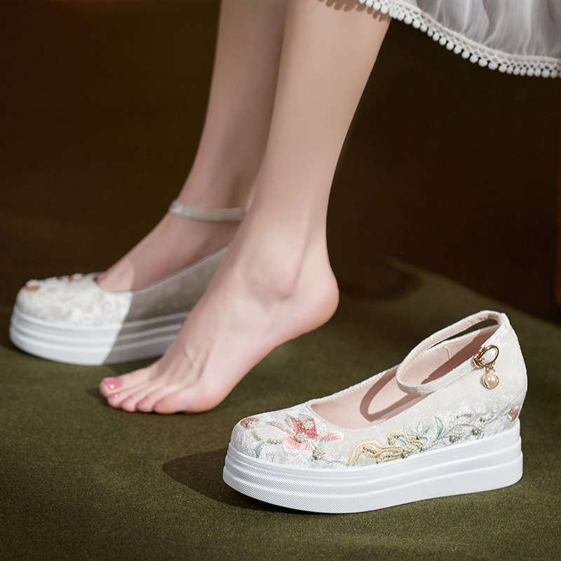 小个子松糕百搭汉服鞋刺绣花鞋圆头古装古风厚底内增高 不累脚7CM