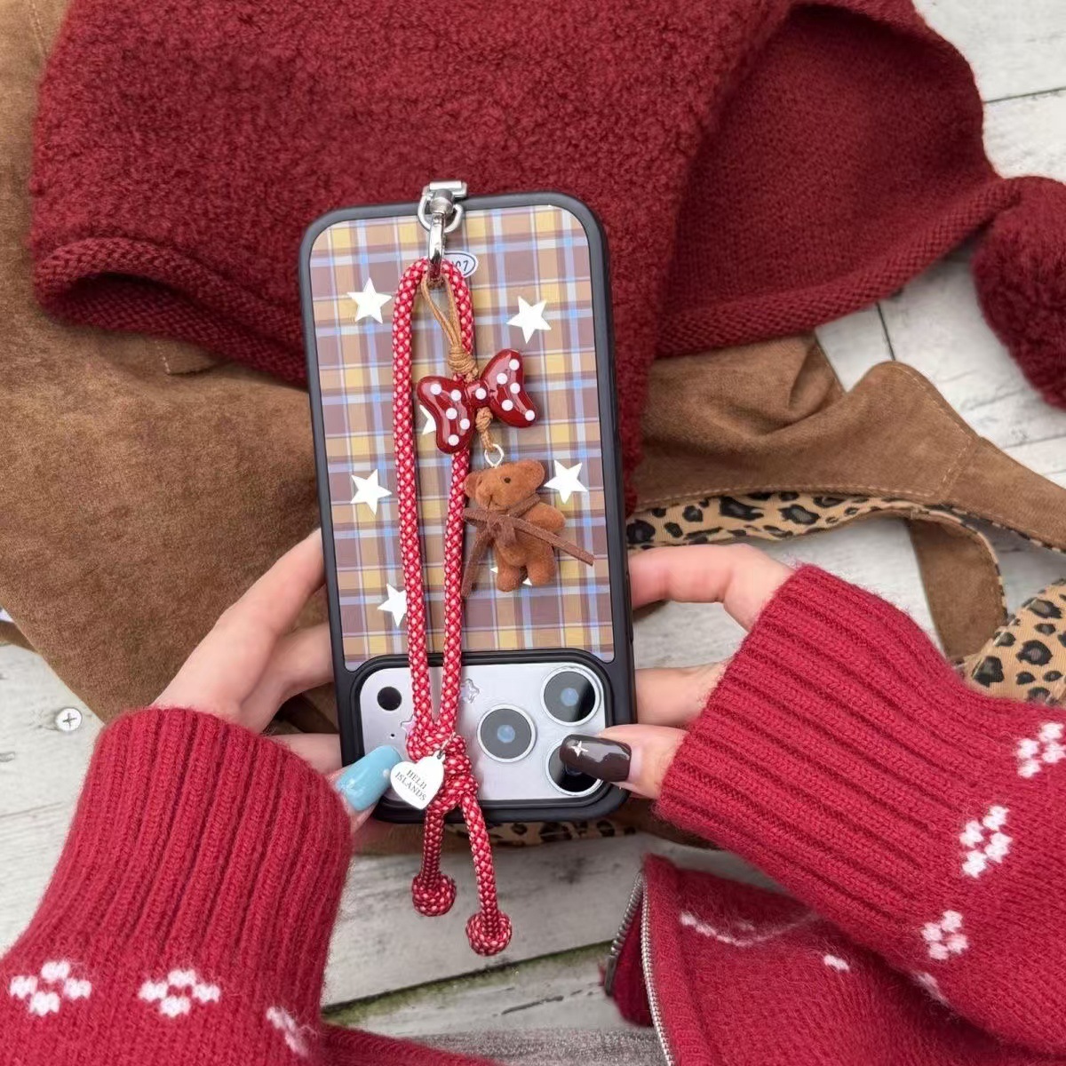 甜心小熊红蝴蝶结手编绳手机壳挂饰ccd相机咕本卡册装饰挂件可爱
