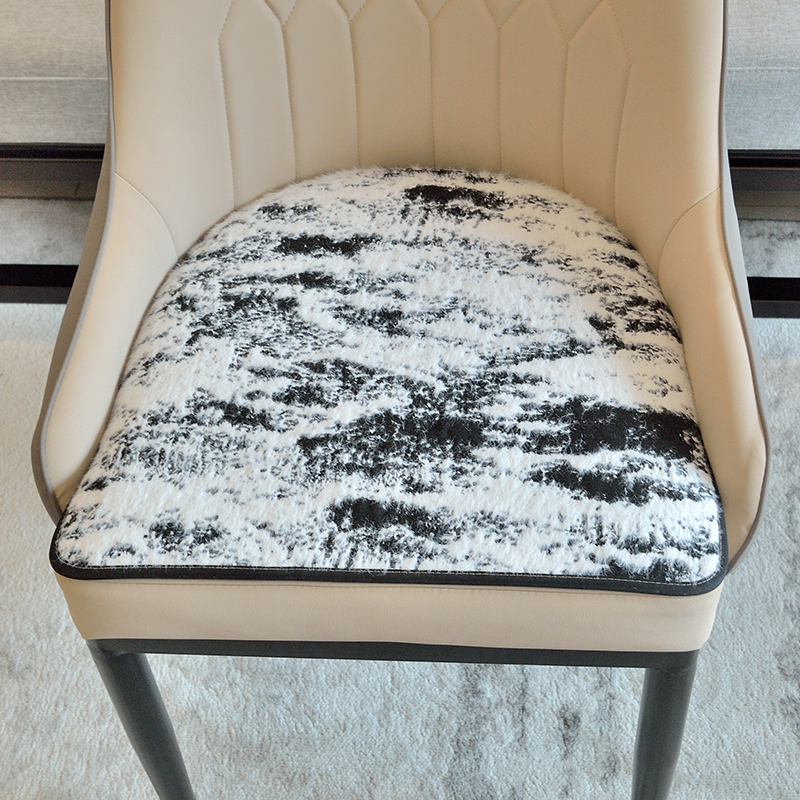 秋冬仿貂绒马蹄形防滑坐垫