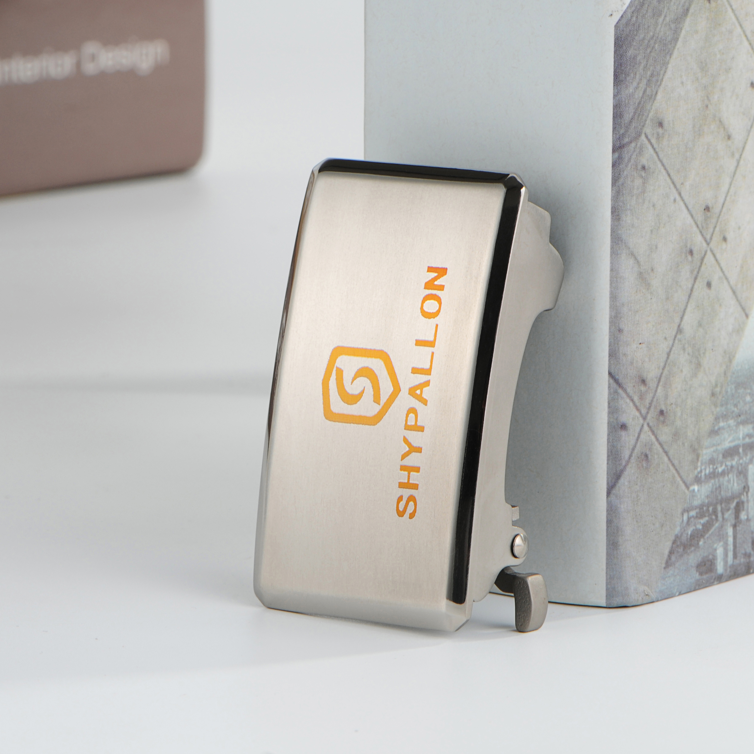 纯钛内穿式自动扣皮带头