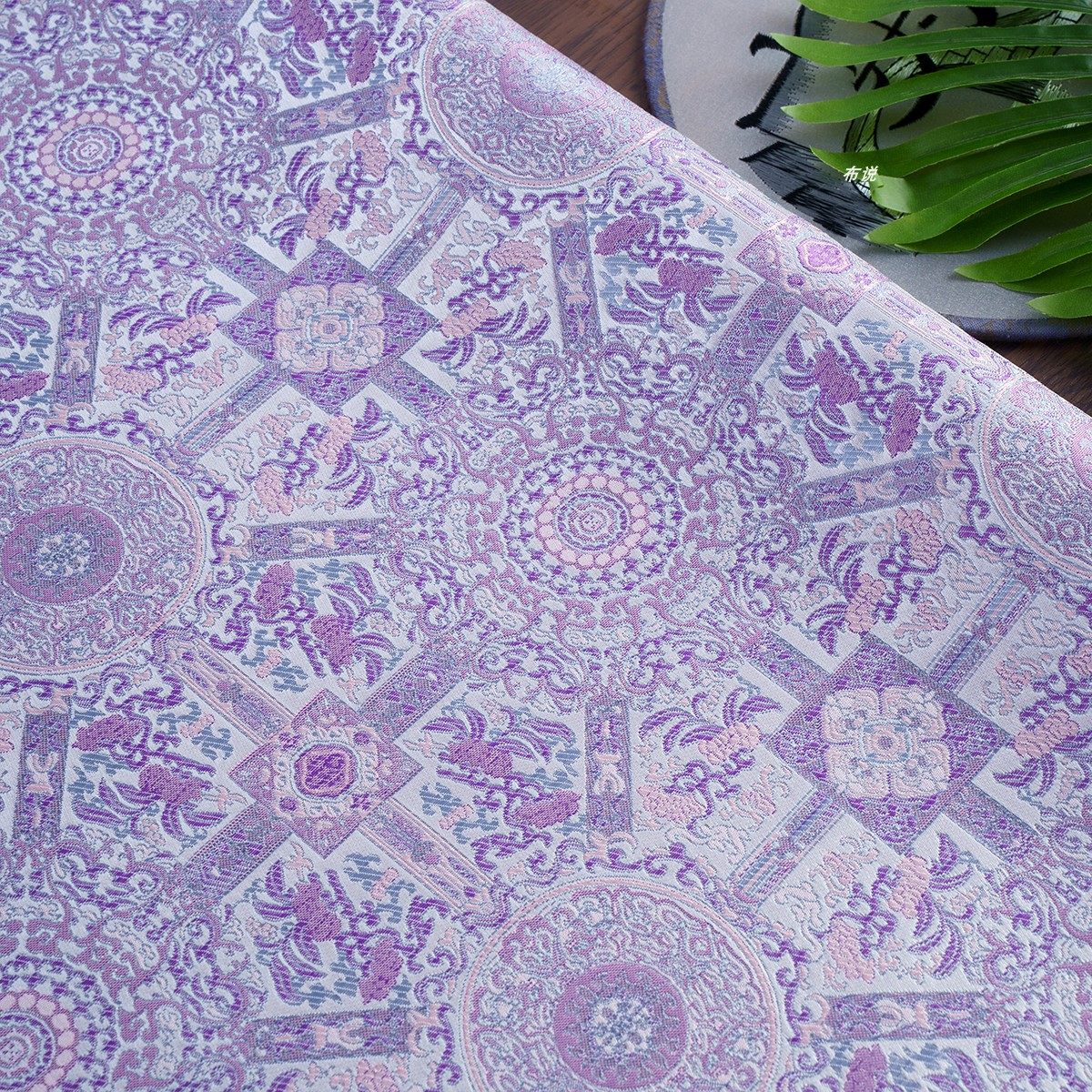 浅紫色 八达晕织锦缎提花面料 国风复古外套童装马甲宋锦服装布料,纺织面料/辅料/配套,汉服面料,淘宝优惠券,粉丝福利购,淘宝优惠卷