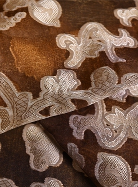 丹霞流韵 艺术脏染剪花工艺花萝欧根纱红云纱14姆100丝137宽 国风