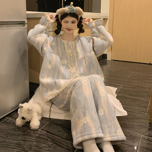 甜美可爱法兰绒家居服套装 加厚保暖2025新款 秋冬季 珊瑚绒睡衣女款