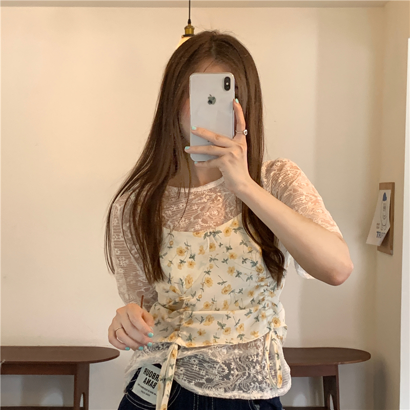 Real price Hanfeng chic broken flower drawstring Vest + lace hook flower short sleeve bottoming two-piece set