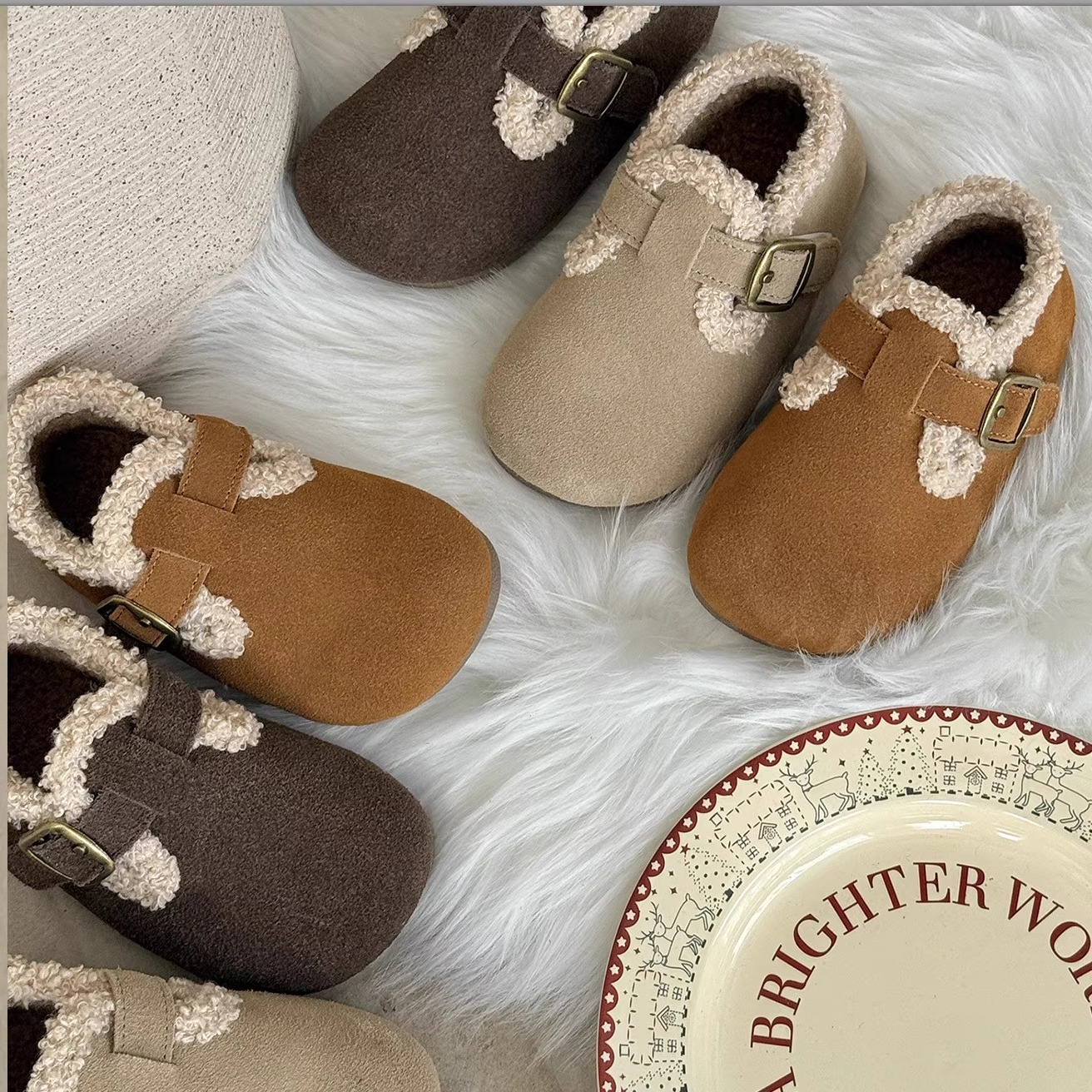 儿童秋冬真皮加绒勃垦休闲豆豆鞋