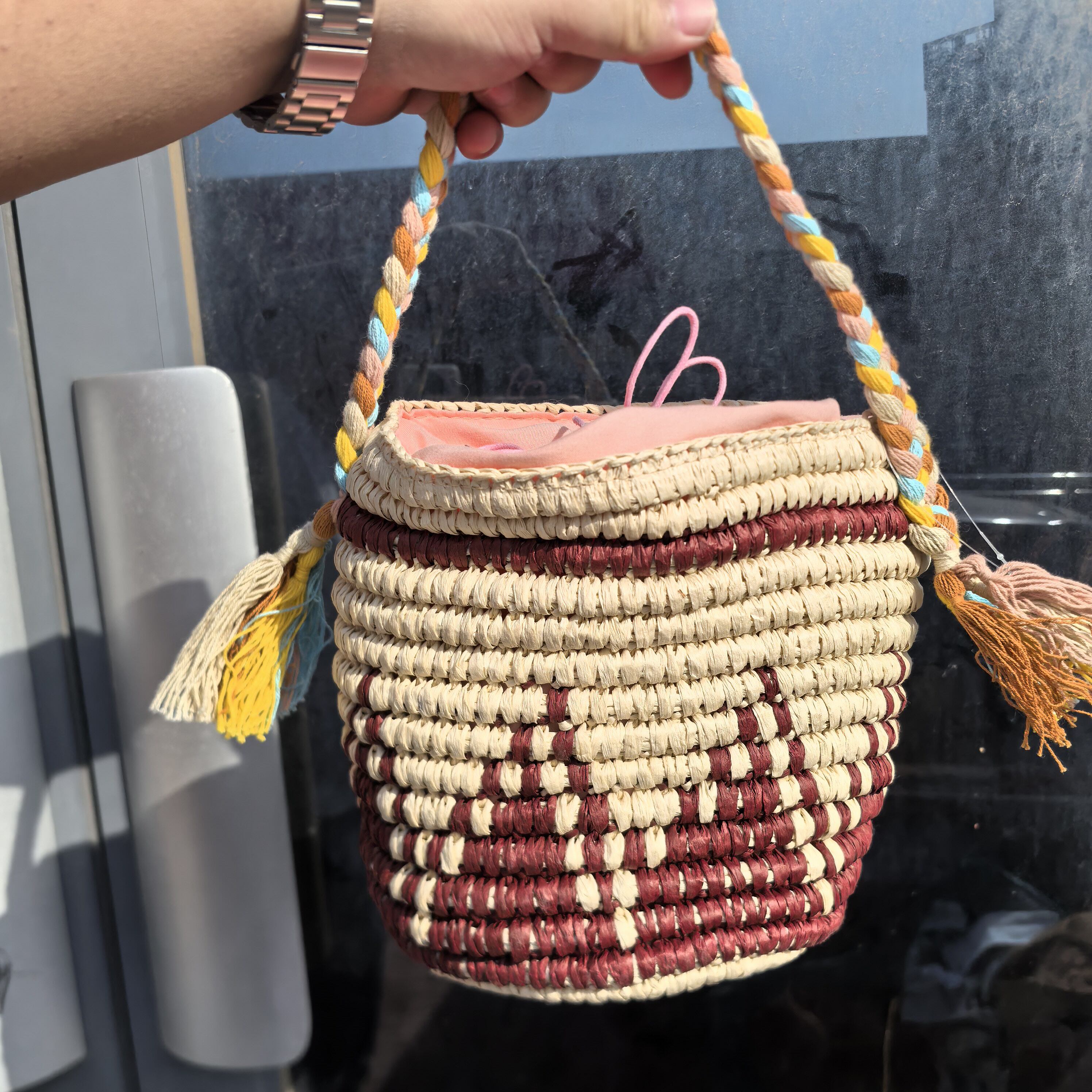 民族花纹编女包手工沙滩拍照旅游出片ins风装野餐随身设计师小众 - 实物图
