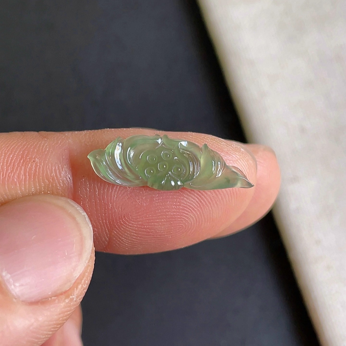 天然缅甸A货翡翠冰种满绿莲花戒