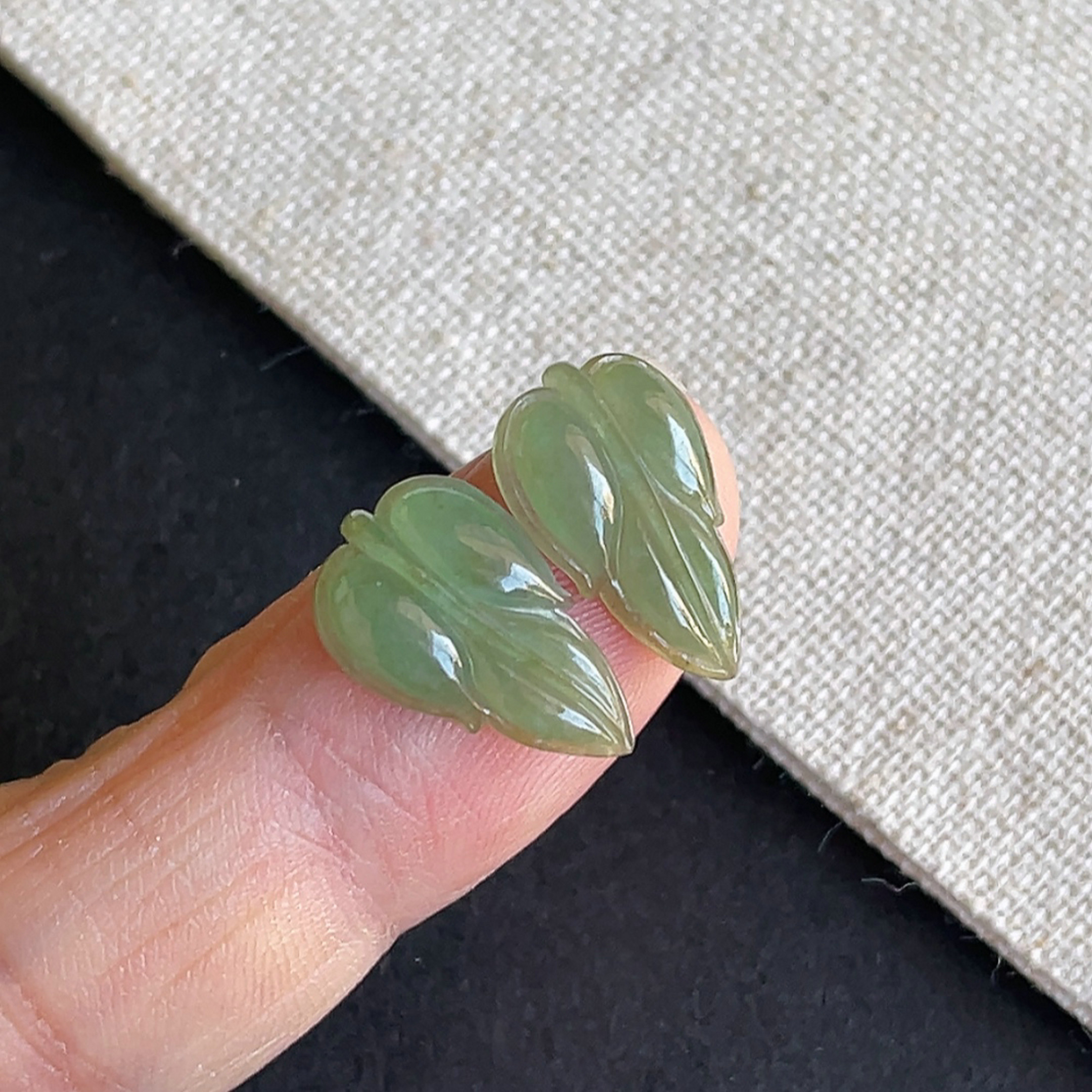1216-8天然缅料A货翡翠老坑冰种满色叶子戒面一对~金晶翡翠