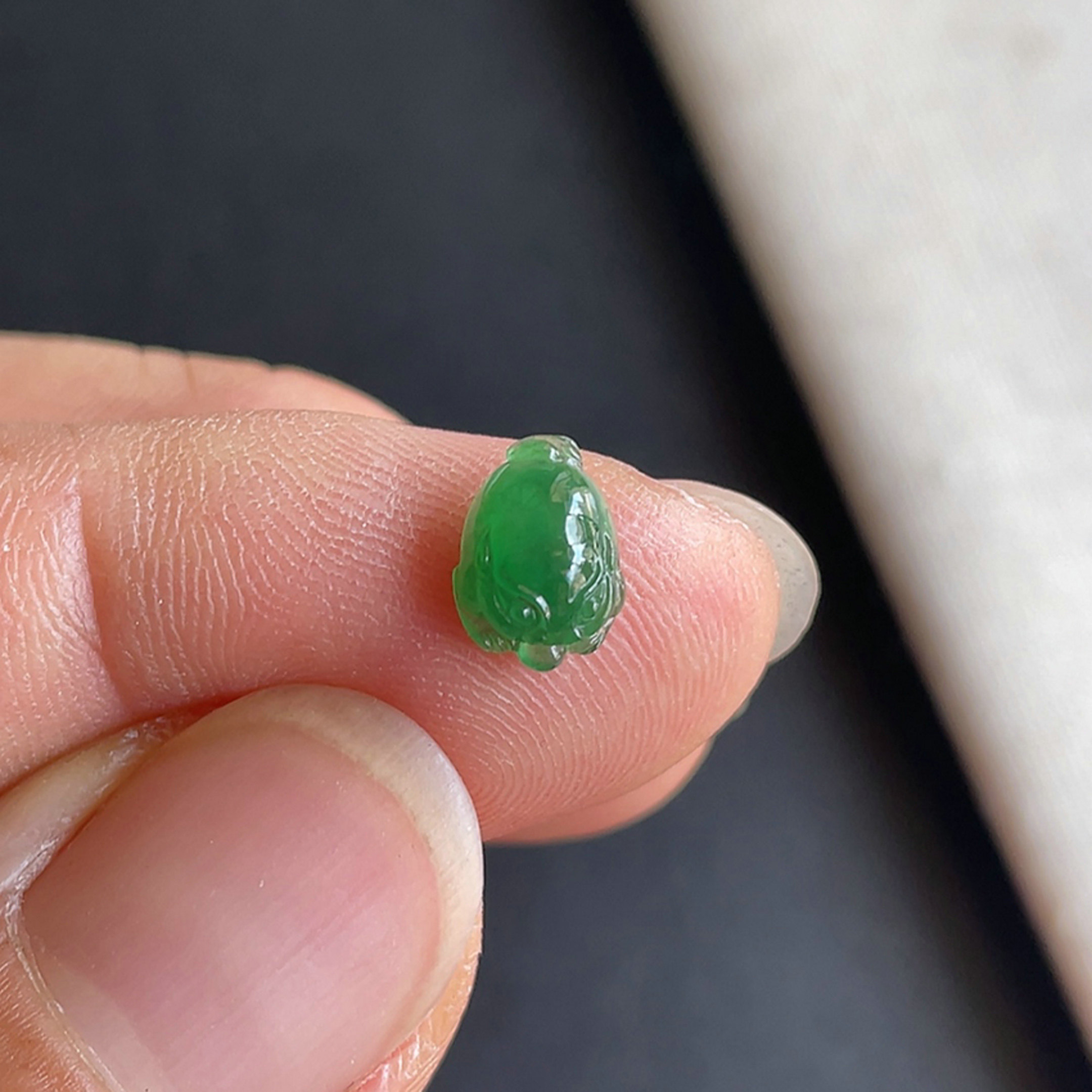 1010-4老坑冰种辣绿金蟾戒面天然玉石翡翠A货送证书-金晶翡翠