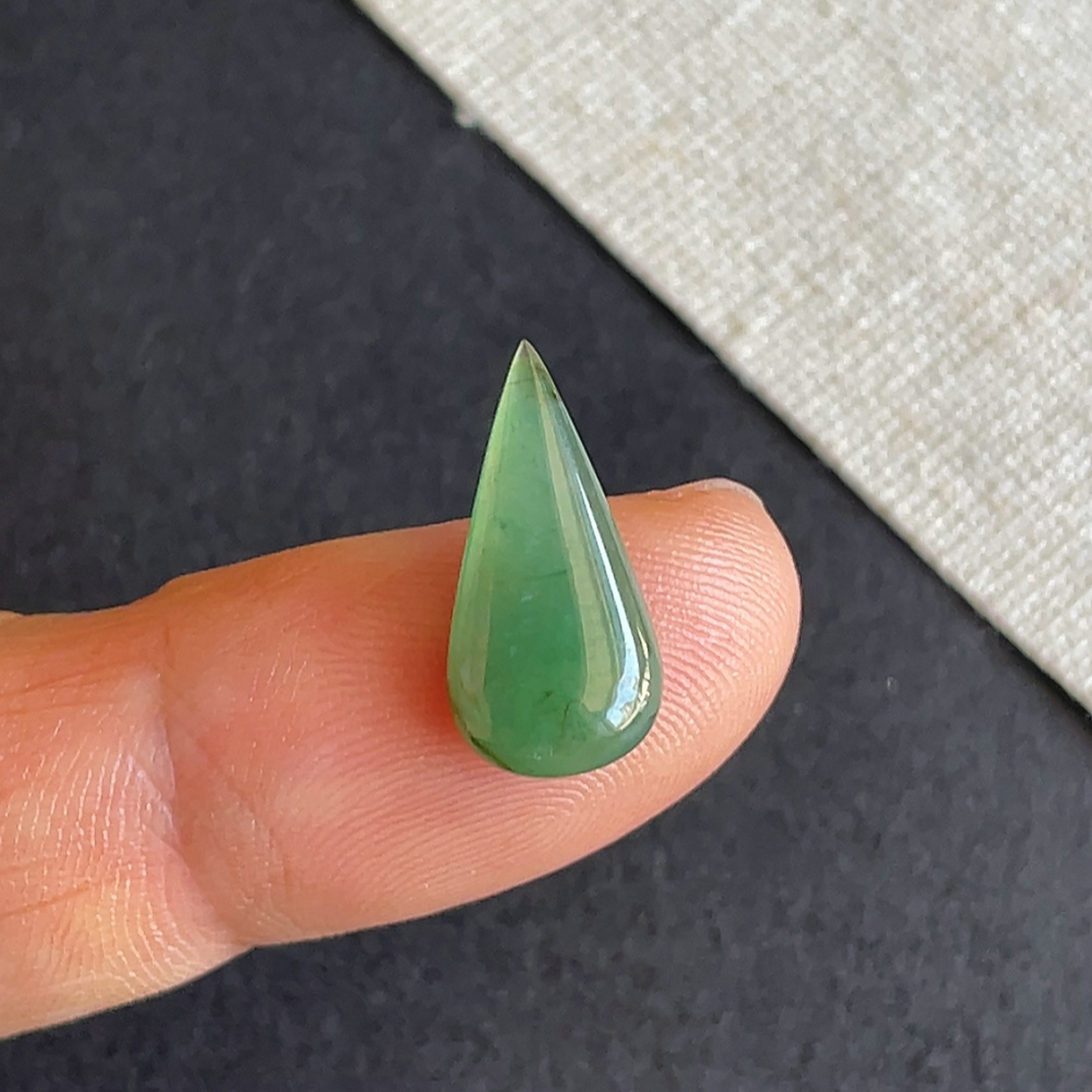 缅甸翡翠a货冰种满绿水滴戒面 天然玉石送证书 金晶翡翠