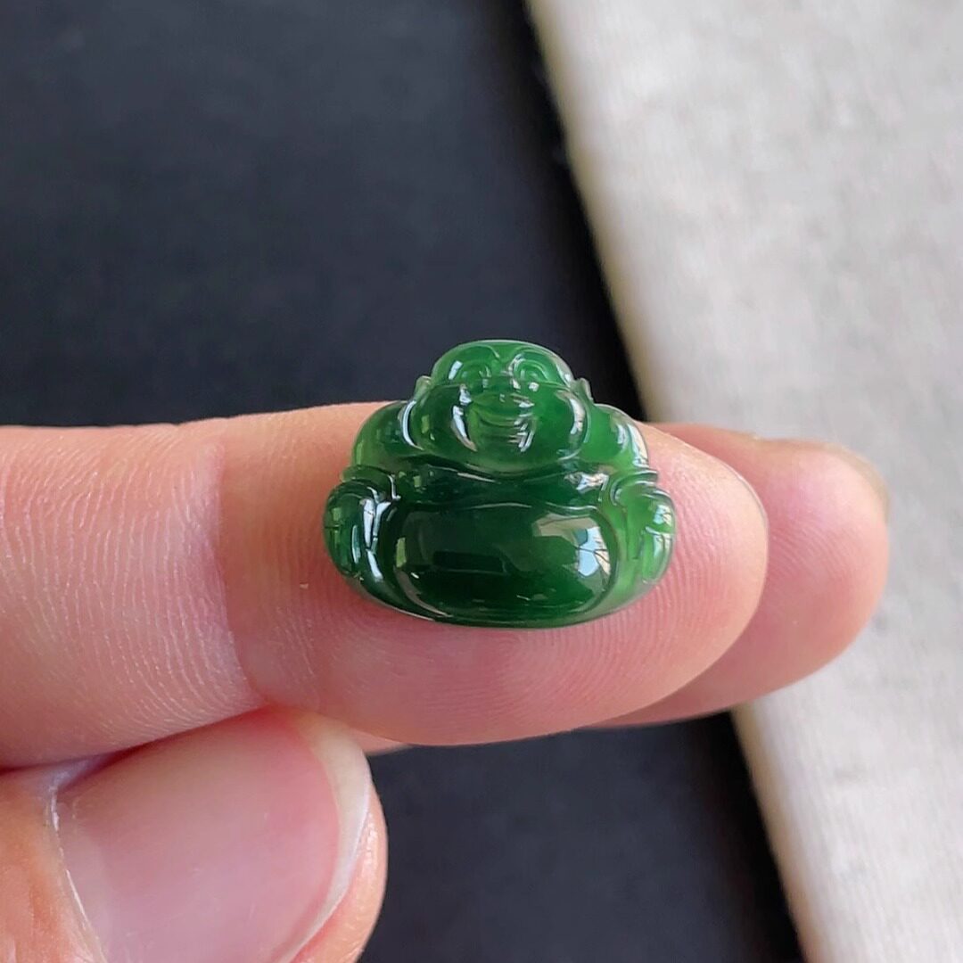0617-5天然老坑冰种辣绿佛公戒面 翡翠A货送证书～金晶翡翠