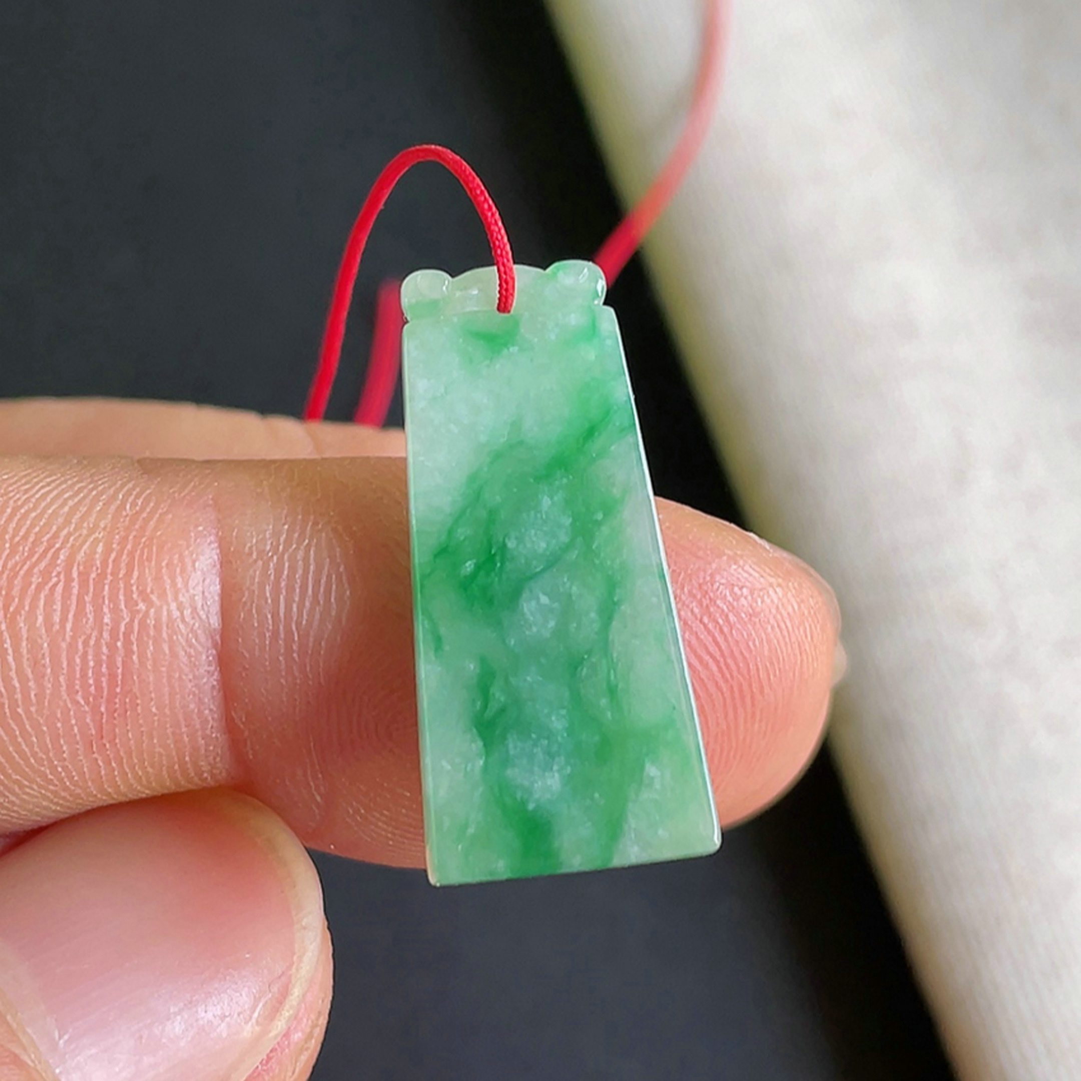 0923-3天然老坑糯种飘阳绿素面吊坠 翡翠A货送证书～金晶翡翠