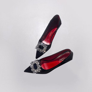 黑色漆皮水钻方扣气质高跟鞋女法式尖头浅口职业细跟红底通勤单鞋