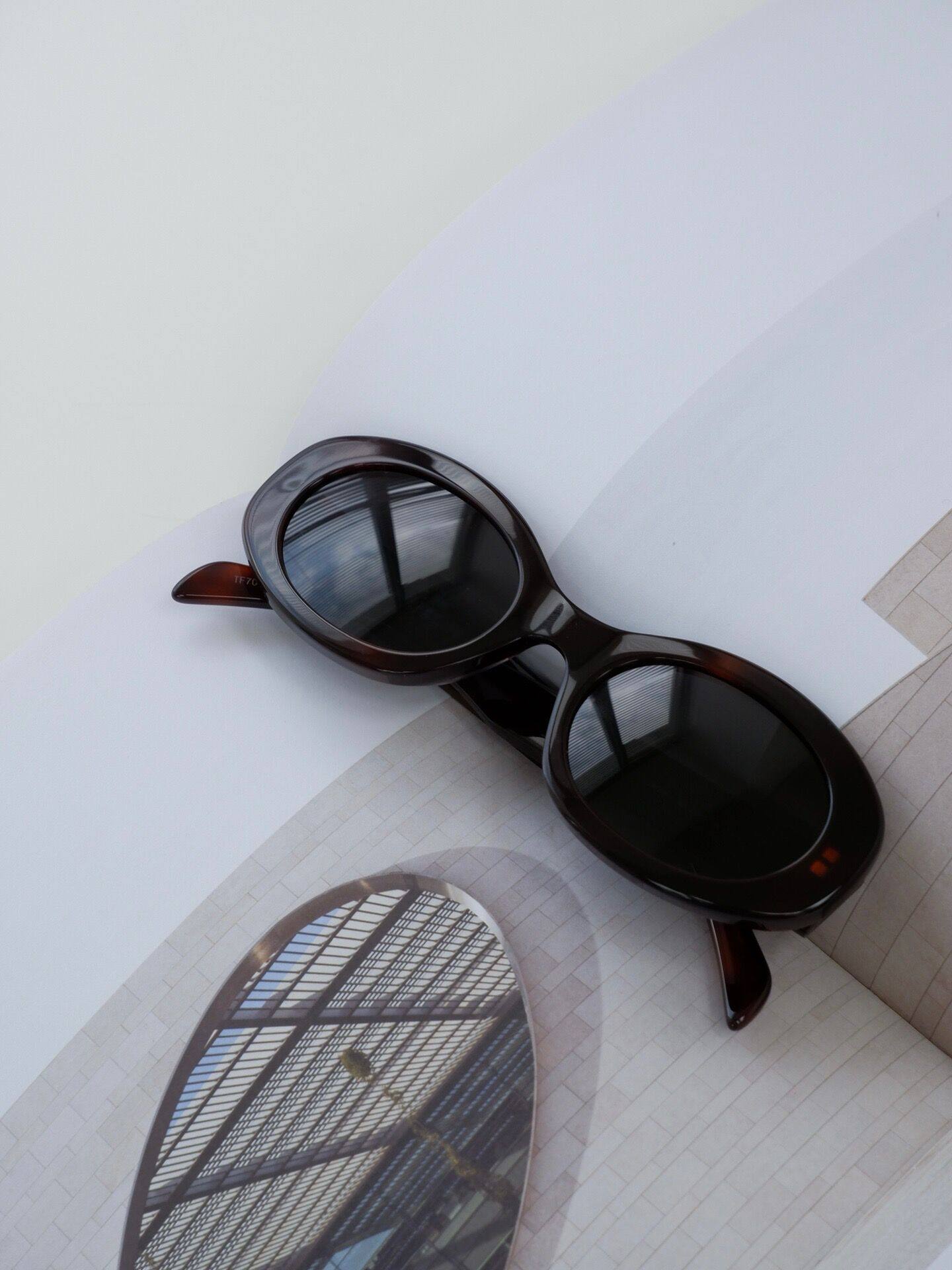 thumbnail for Leandra Medine Plain Lightweight Non-Prescription Sunglasses Full-Frame Tortoiseshell Black Women's Eyeglass Frame