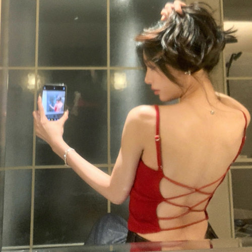 辣妹露背交叉美背吊带背心
