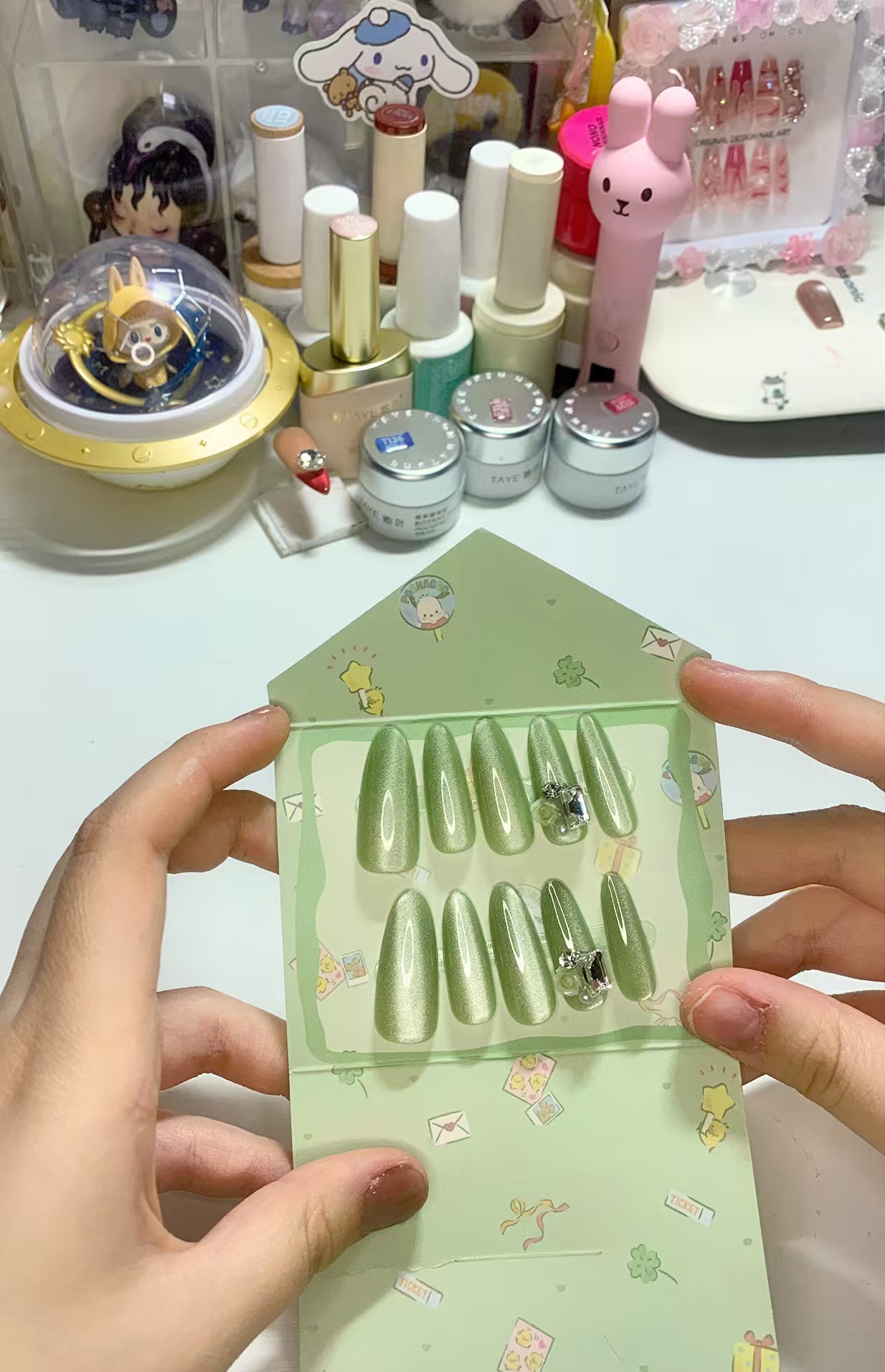 纯手工穿戴甲绿色猫眼系成品可拆卸