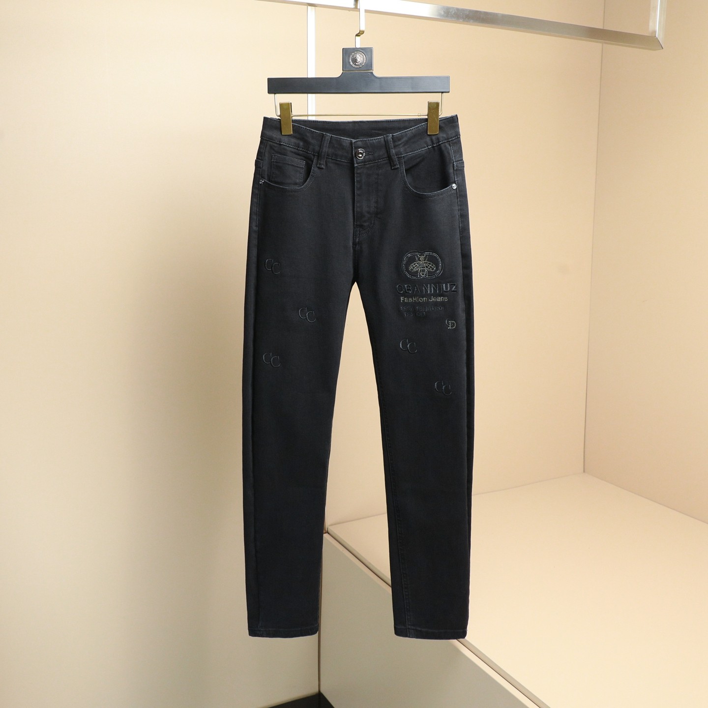 2025秋冬新款高品质修身弹力刺绣男士小直筒牛仔裤25789P130，男装牛仔裤，钱塘6018（原3088）