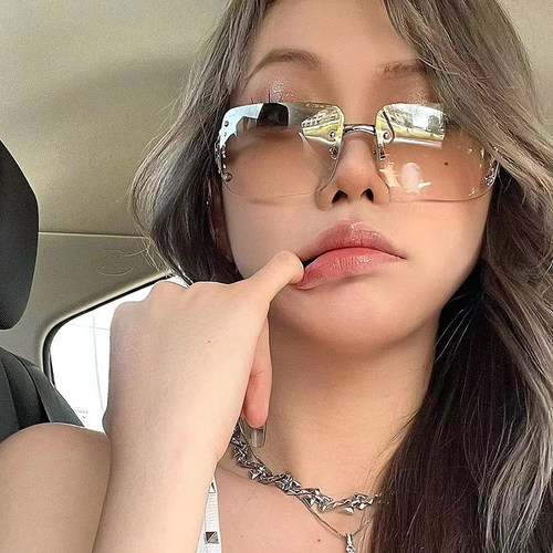 千禧风复古辣妹墨镜Y2K太阳镜