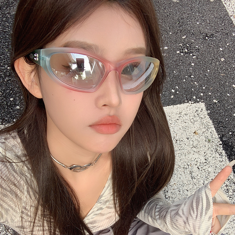 Y2K凹造型赛博朋克太阳眼镜
