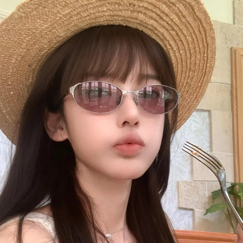 欧美椭圆老钱风辣妹街拍紫色太阳镜女千禧猫眼高级感防紫外线墨镜