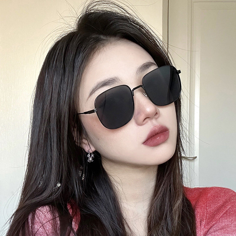 复古美式黑色大框防紫外线墨镜女士开车遮阳太阳镜大脸显瘦高级感,ZIPPO/瑞士军刀/眼镜,太阳眼镜,淘宝优惠券,粉丝福利购,淘宝优惠卷