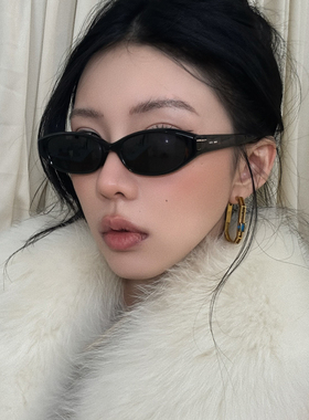 辣妹欧美复古猫眼墨镜女潮高级感小脸防紫外线个性黑色遮阳太阳镜