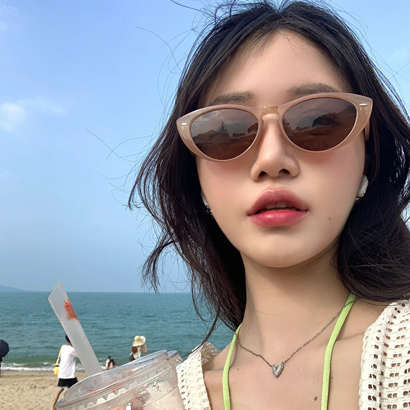 小框猫眼辣妹防紫外线高级感墨镜