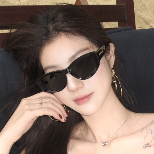 夏季时尚宽边猫眼黑框墨镜女方圆脸显瘦时尚防紫外线高级感太阳镜