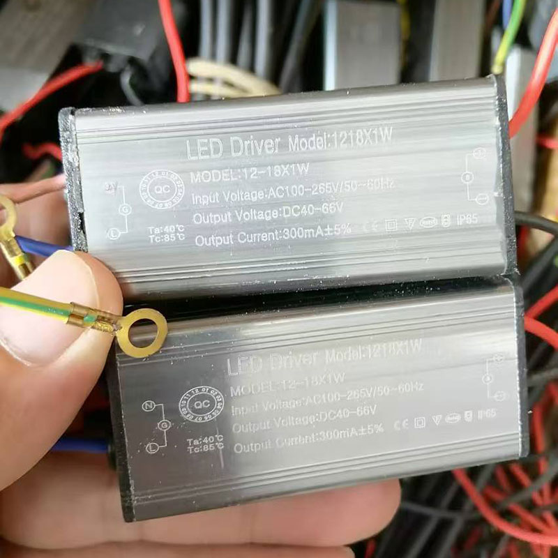 LED防水驱动电源启动器户外灯控制器射灯整流稳压器景观灯镇流器