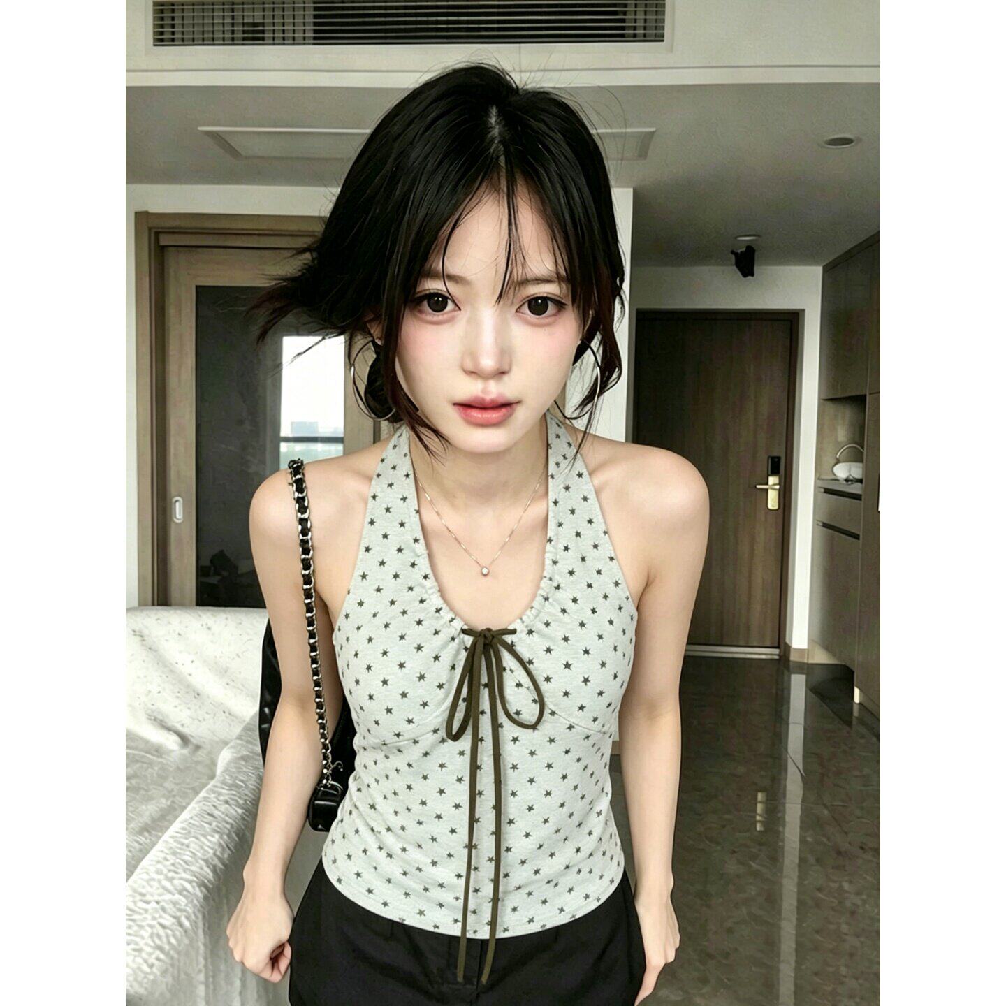 韩系星星小清新绿色挂脖吊带背心女夏修身显瘦V领外穿辣妹上衣潮