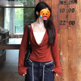 辣妹风红色假两件长袖 设计感后背串珠性感上衣 T恤女春秋荡领修身