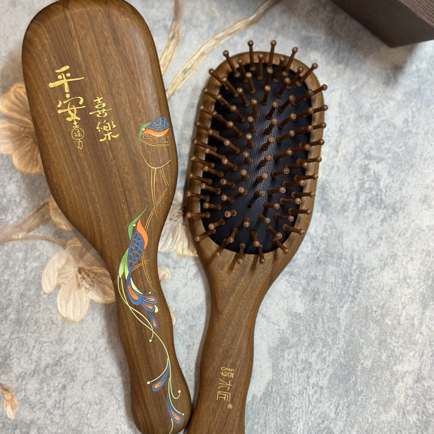 谭木匠梳子翠屏订制刻字母亲节礼物送妈妈送老师送闺蜜新婚礼物