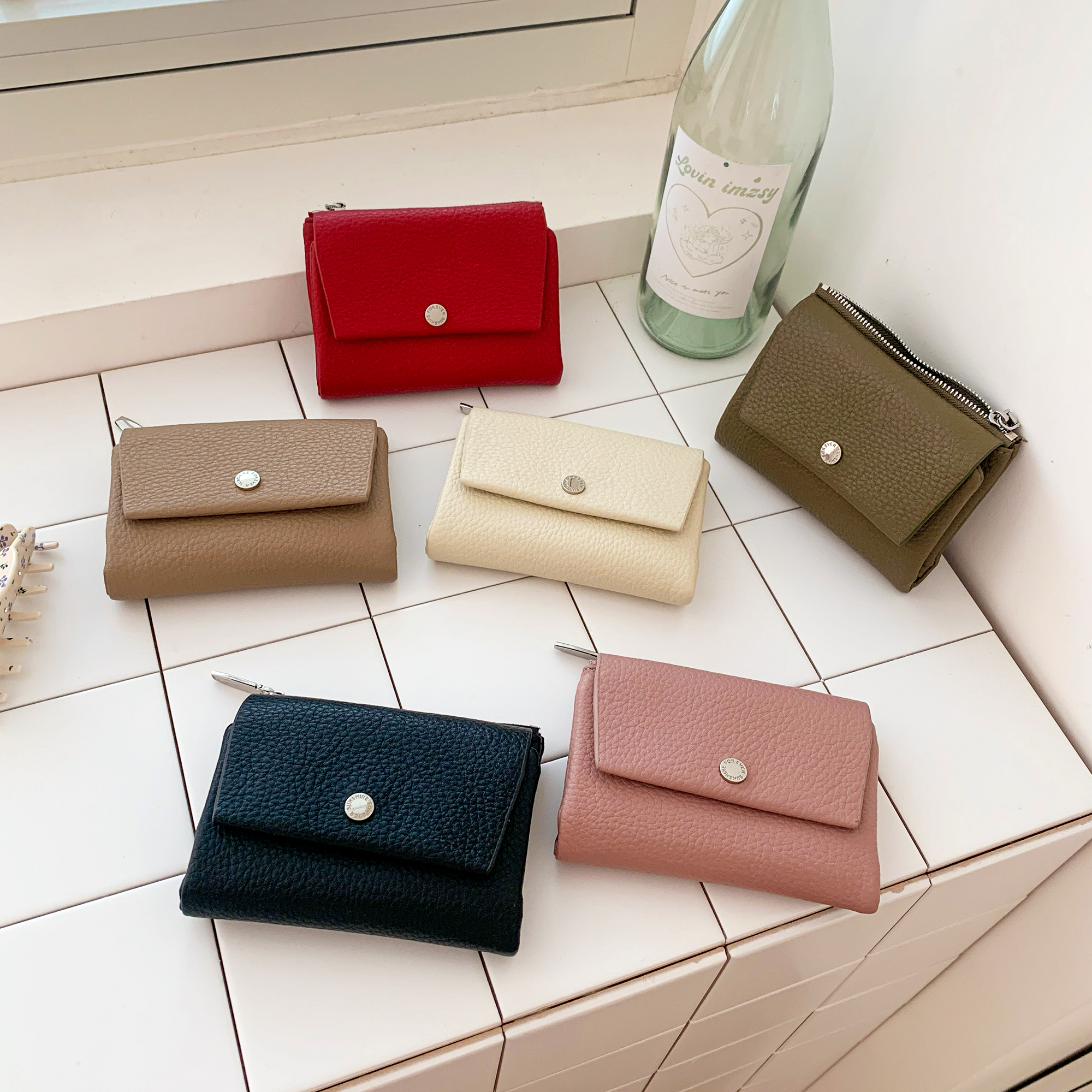 新款钱包纯色女多卡位磁吸