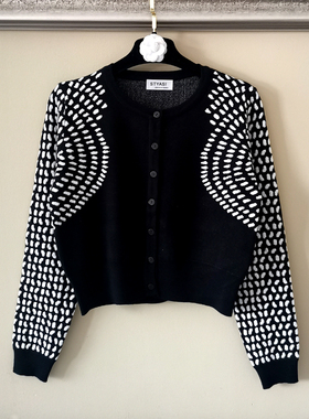 黑色短款毛衣外套秋季新品欧美小香风提花气质针织开衫女上衣百搭